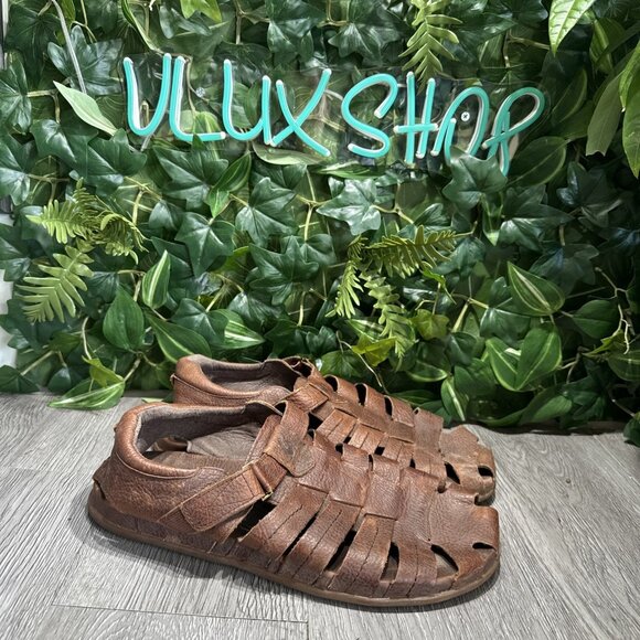 OluKai Men\'s Sz 12 Brown Leather Mohalu Fisherman Closed Toe Sandals